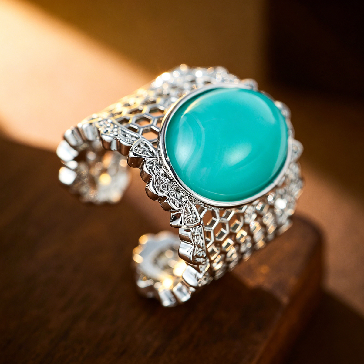 Retro Court Style Hollow Out Synthetic Turquoise Ring, Elegant Accessory